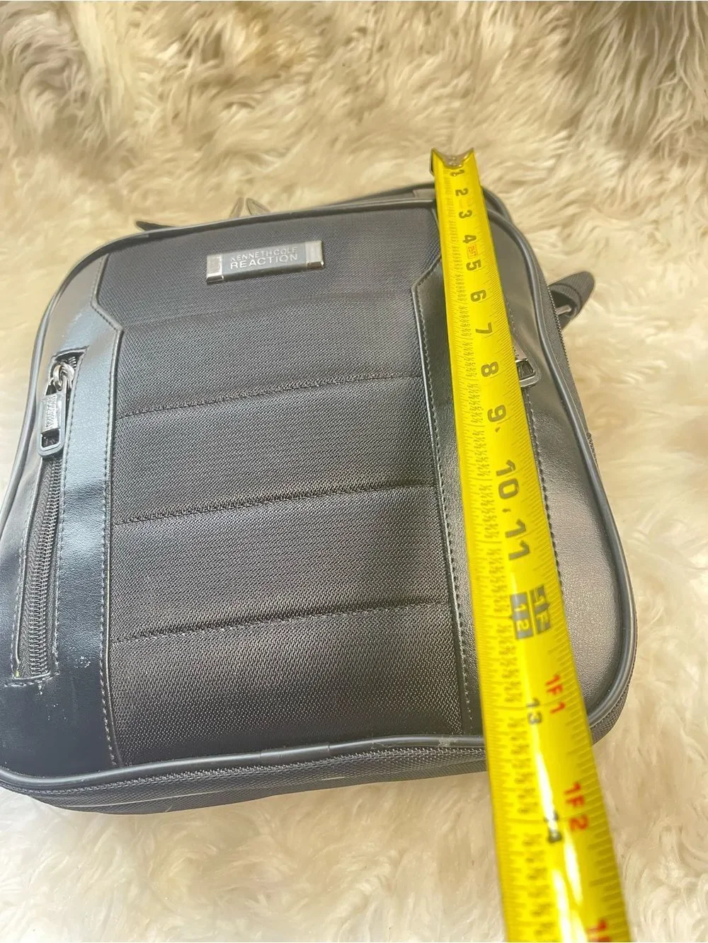 Kenneth Cole Reaction Black Leather Messenger Crossbody